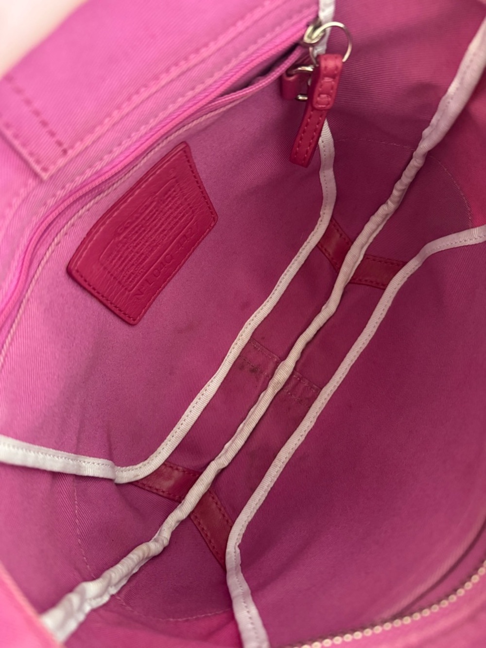 Vintage Coach Soho Daisy Mini Tote Hamptons Mini Tote Pink White Y2K Coach 4427 - Picture 10 of 11